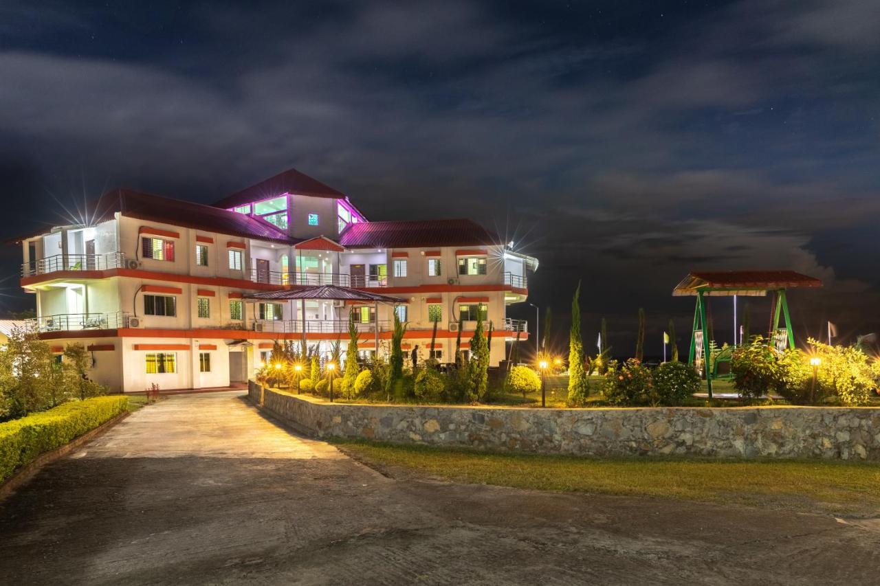 La Vue Resort Kaziranga Exterior photo
